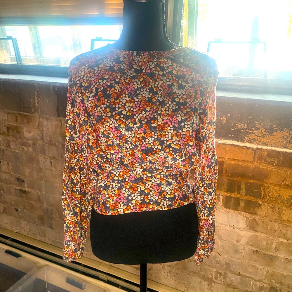 light long sleeve size small